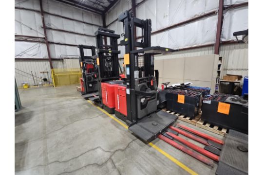 Raymond 550-OPC30TT Order Picker Location: Blacklick,…