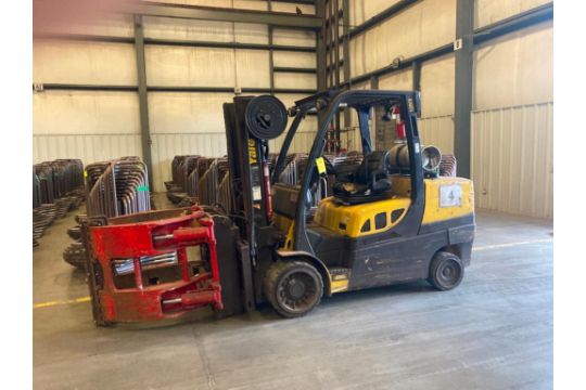 Yale propane gas forklift with claw clamp attachment…