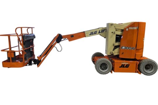 2015 JLG E300AJP 500lbs 2 Person 48V Boom…