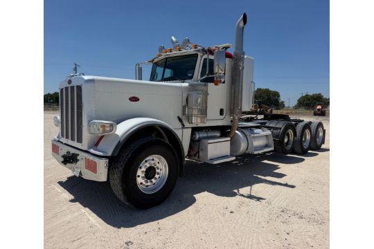 2020 PETERBILT 389 TRI-AXLE