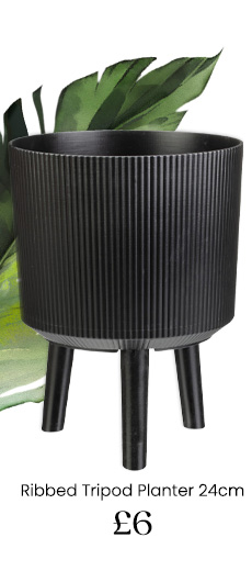 Ribbed Tripod Planter 24cm