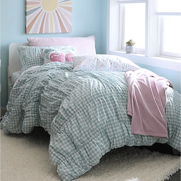 College Living: Up to 50% Off Home Sale