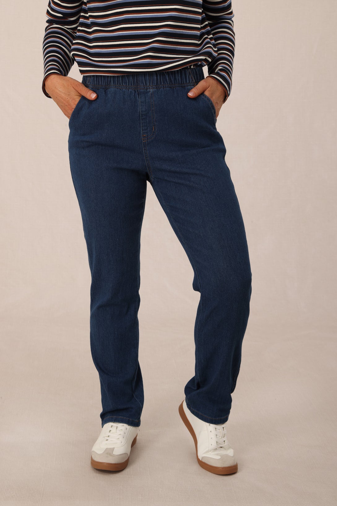 Wonder Denim Straight Leg Short Jean