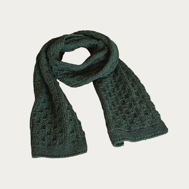 Honeycomb scarf
