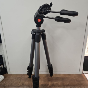 Image of TREPIED MANFROTTO MKCOMPACTADV-BK