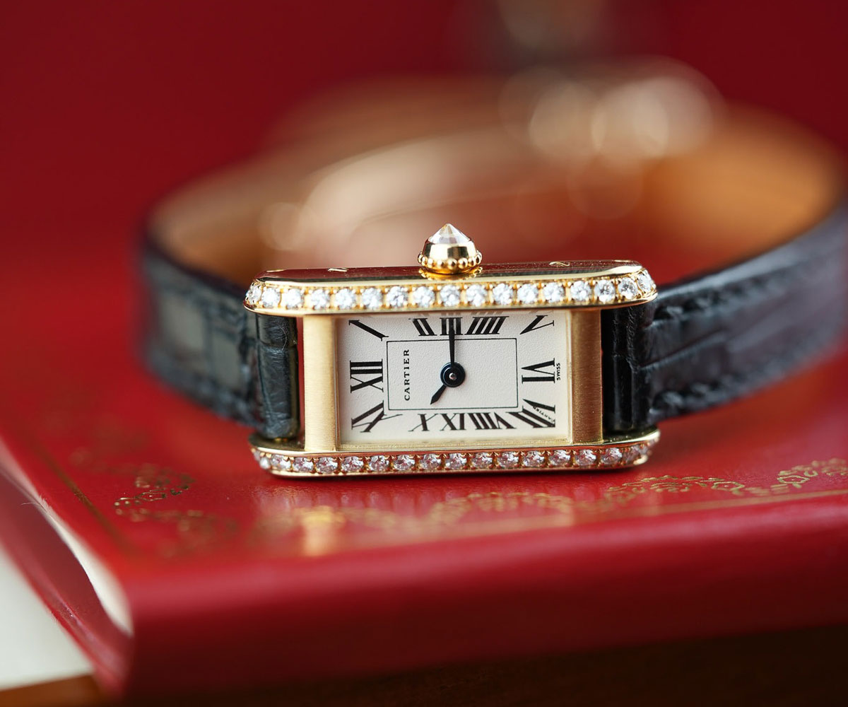 Exquisite Miniatures: Amazing Mini Watches