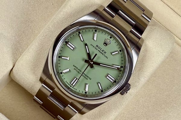 Watches With a Green Dial