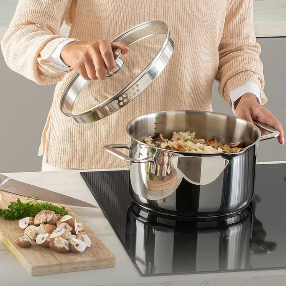 ELLE Gourmet Classique Pannenset met bijbehorende deksels - Zonder anti-aanbaklaag - RVS - 8 Delig