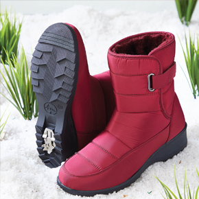 Arctic Snow Boots with Ice Grippers