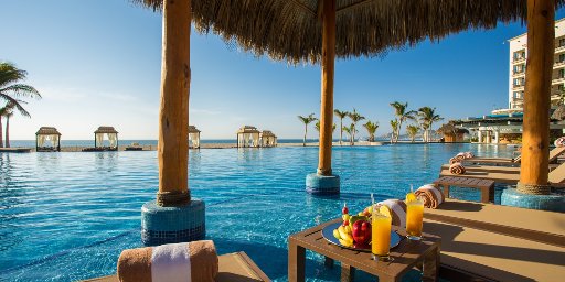 4-Night Los Cabos All-Inclusive Stay including International Flights
