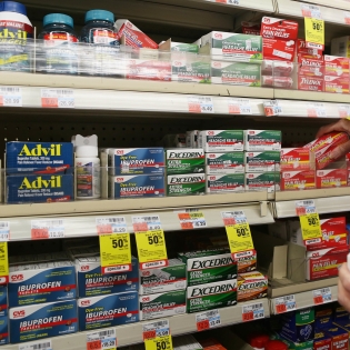 美国止痛药避坑指南：这些“致命组合”千万别碰！肝肾胃都可能遭殃！