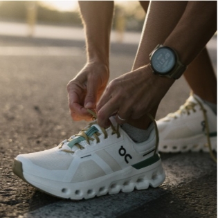 On Running 经典运动鞋服推荐