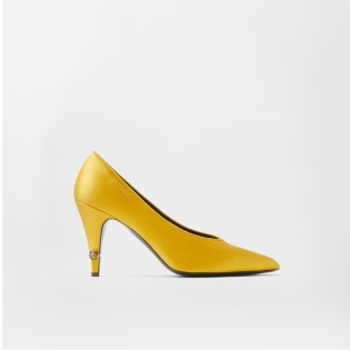 Versace 早春新意，优雅绽放