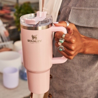 Stanley 保温杯4折起 补水必备 30oz拎拎杯$21