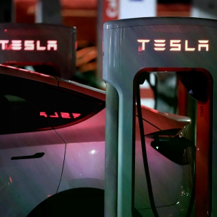 特斯拉暴跌60%的预警信号？