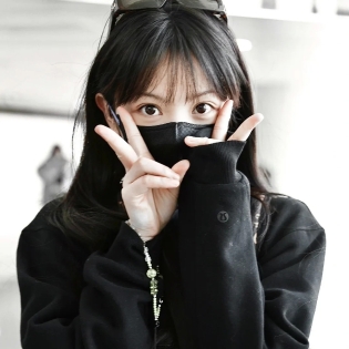 田曦薇同款卫衣$79 网球帽$14