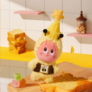 POP MART 可爱盲盒抢不停 现货不用等