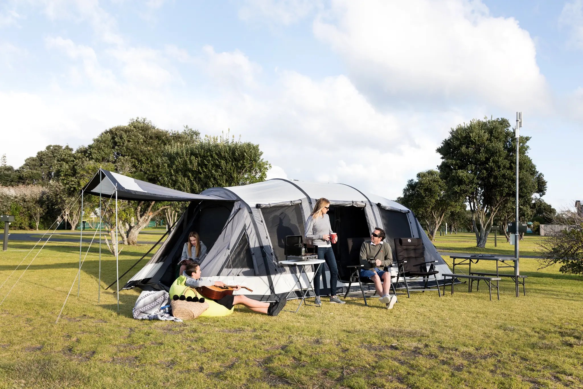 Dwights Inflatable Air Tents