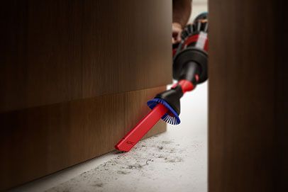 El accesorio para huecos de difícil acceso 2.0 llega hasta los rincones más inaccesibles del hogar. 