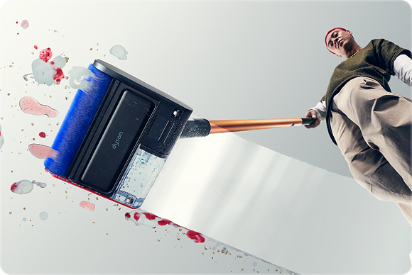 La fregona eléctrica Dyson PencilWash se utiliza para limpiar derrames en el suelo.