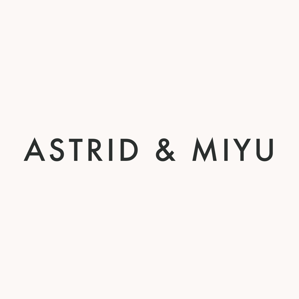 Astrid & Miyu