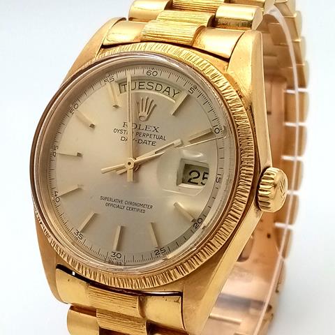 A Vintage Rolex 18k Gold Day/Date Automatic Pie Pan Gents Watch. Gold Bracelet and Case - 36mm. Beautiful Bark Effect on Bracelet.