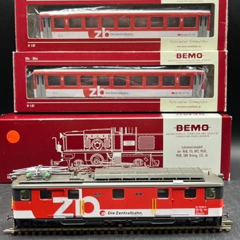 Bemo HOm 1:87 Scale Zentralbahn Electric Loco DCC With Two Corresponding Verstärkungswagens, Each Boxed and Tested Runner