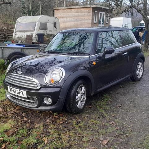 Mini Cooper 3dr Petrol Automatic MOT Expired Aug 2019, Been Garage Stored Since 2019