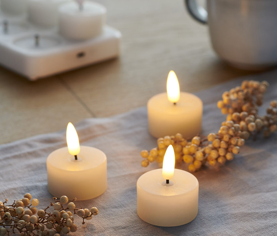 6 LED-Akku-Echtwachsteelichter