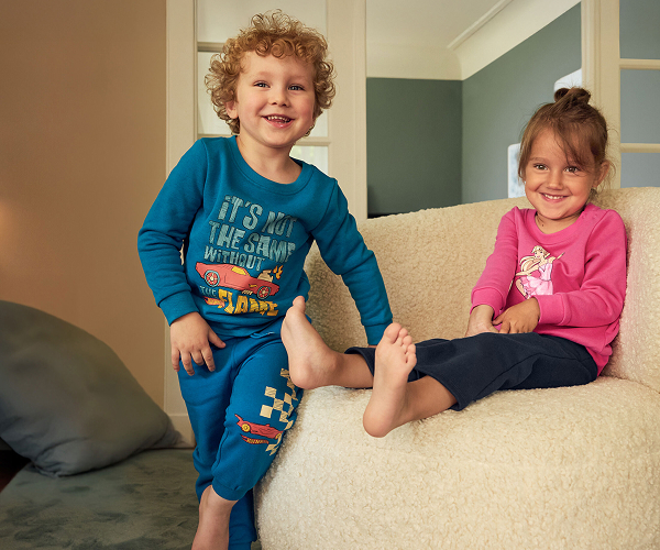 Kindermode mit Mickey, Elsa, Spidey, Barbie & Co.