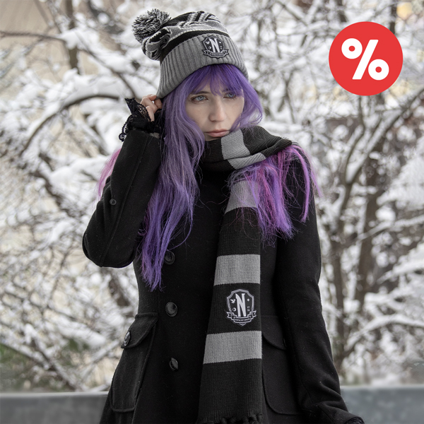 Wednesday Beanie und Schal - je 17,96 € statt 19,95 € (mit Code)