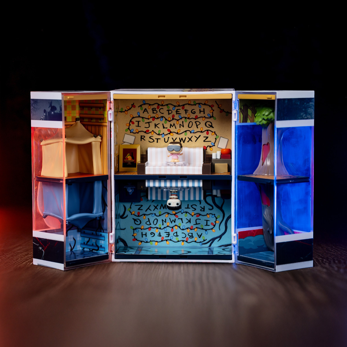 Stranger Things - Byers House Funko Bitty Pop Display mit 2 Figuren