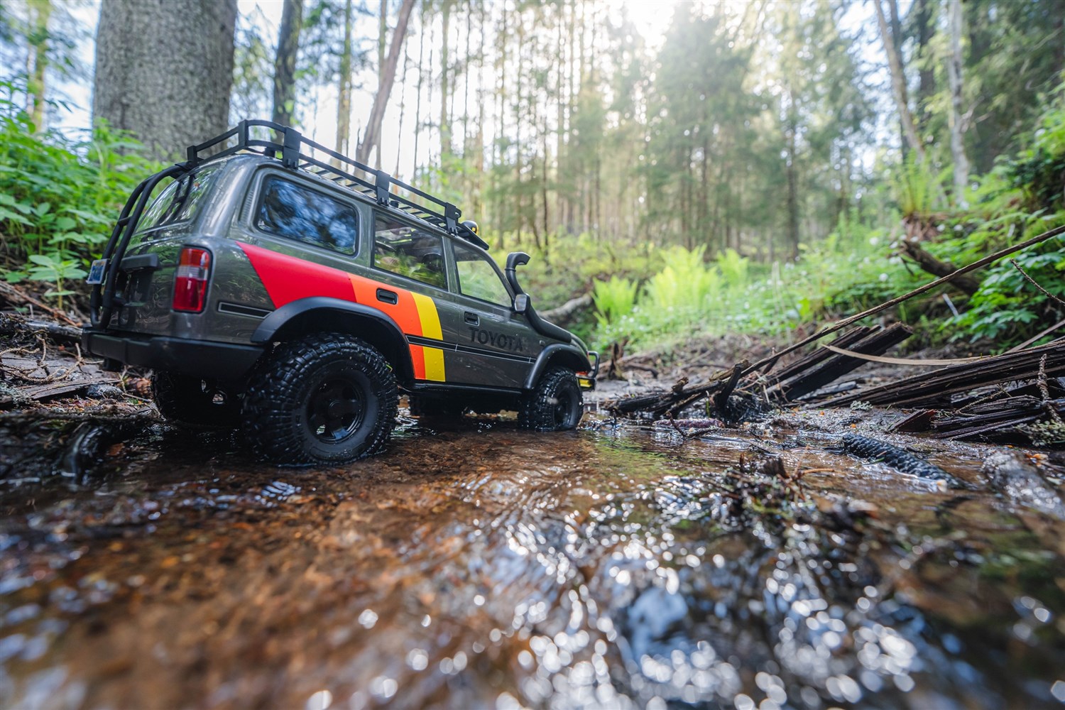 FMS FCX10 Toyota Land Crusier LC80