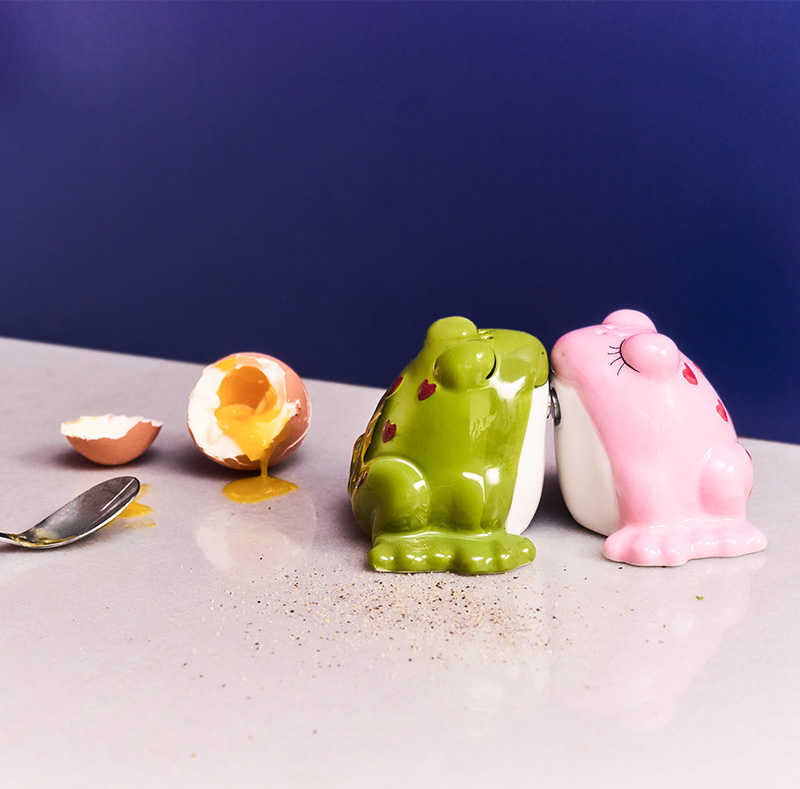 Kissing frogs salt and pepper set - 2 pcs