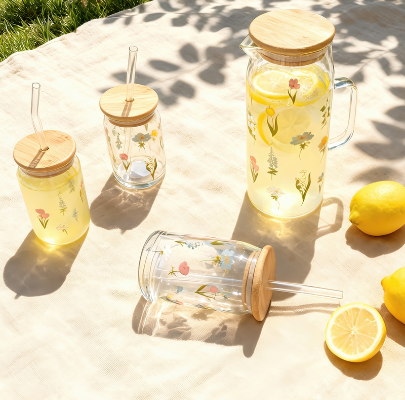 Floral glass jug with bamboo lid - 1 L