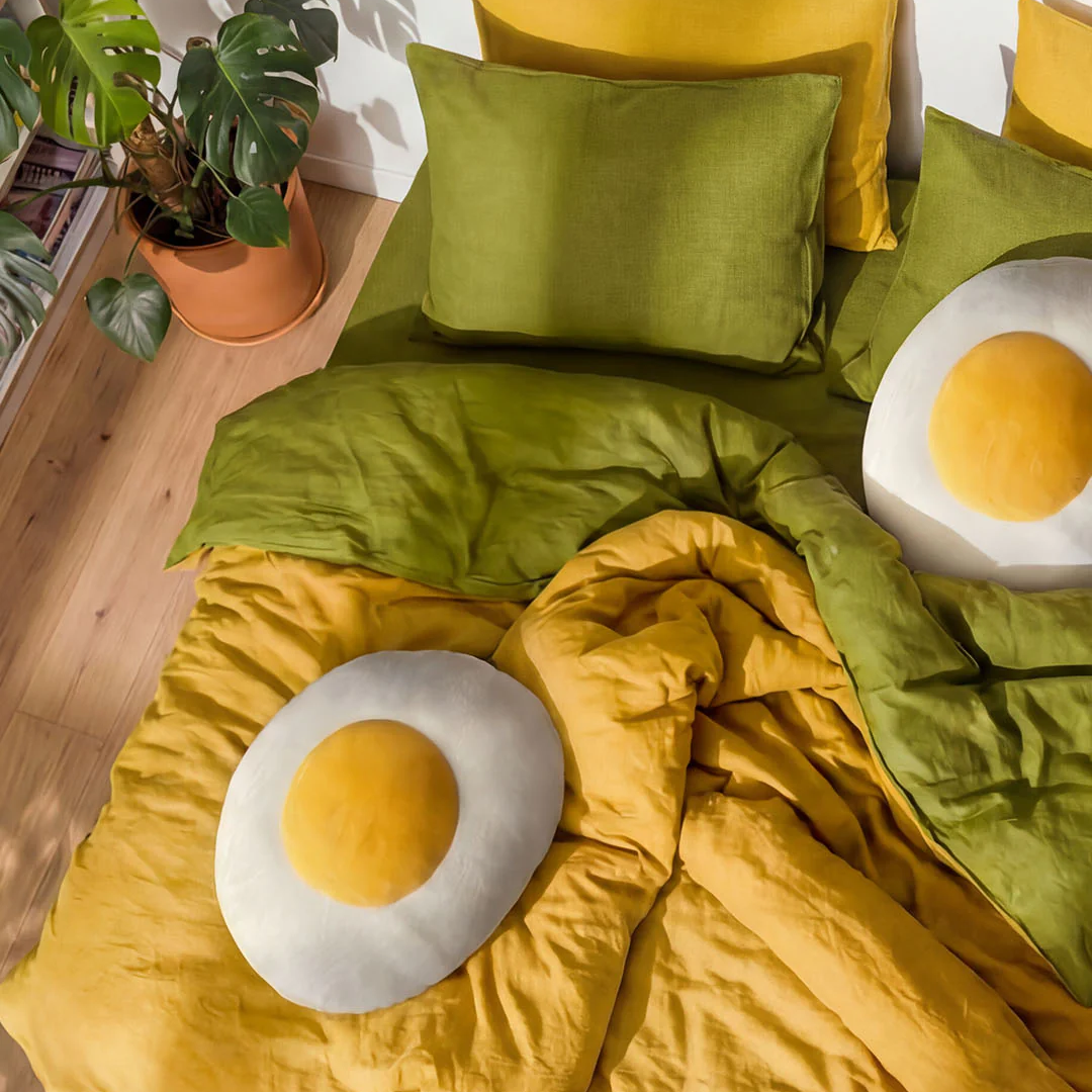 Fried egg cushion
