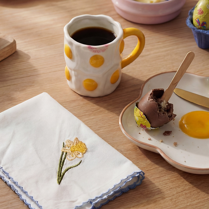 Easter table decorations