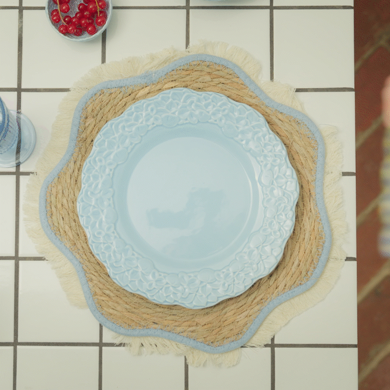 Spring dining hydrangea products