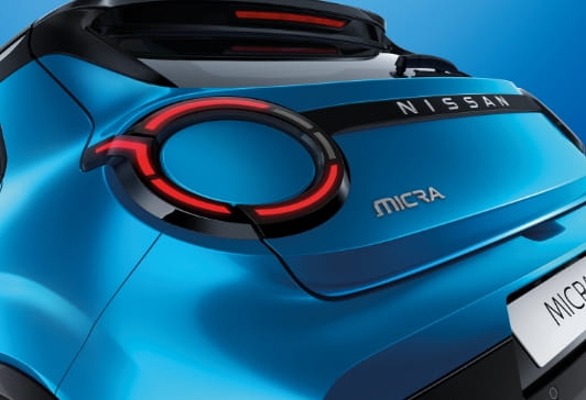 O novo Nissan Micra com luzes traseiras cheias de personalidade. Aproveita oferta.