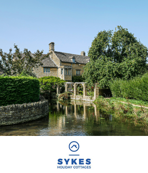 Sykes Holiday Cottages - Cotswolds cottage with stream running beside it