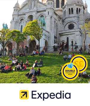 Expedia - Family playing on a rocky cove