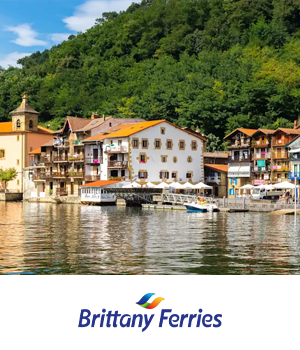 Brittany - Small Spanish town by the sea