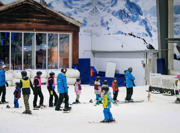 Snowplanet School Holiday Programme