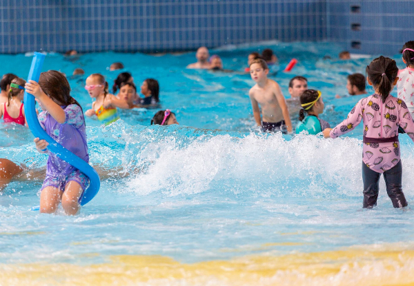 Entry to Baywave Aquatic Centre