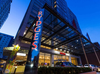 4.5-Star Auckland Stay at Rydges
