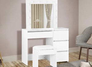 USB-Powered LED Dressing Table Set