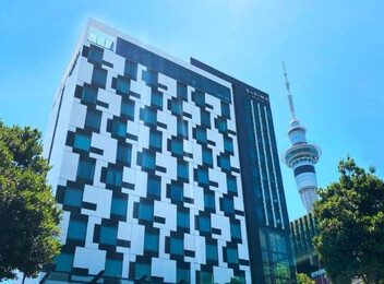 Luxury Stay at Sudima Auckland City