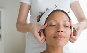 Gezichtsbehandeling en ontspannende massage bij Afrodit'hair