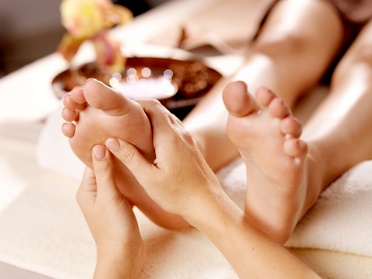 Relaxing Reflexology Sessions for Individuals or Couples Relaxing Reflexology Sessions for Individuals or Couples