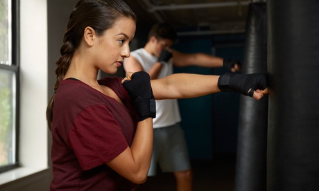 Choose 3 or 5 Classes or Unlimited for a Month Boxing / Kickboxing